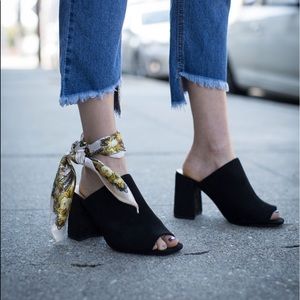 CALVIN KLIEN BLACK SUEDE STUDDED MULES SIZE 9